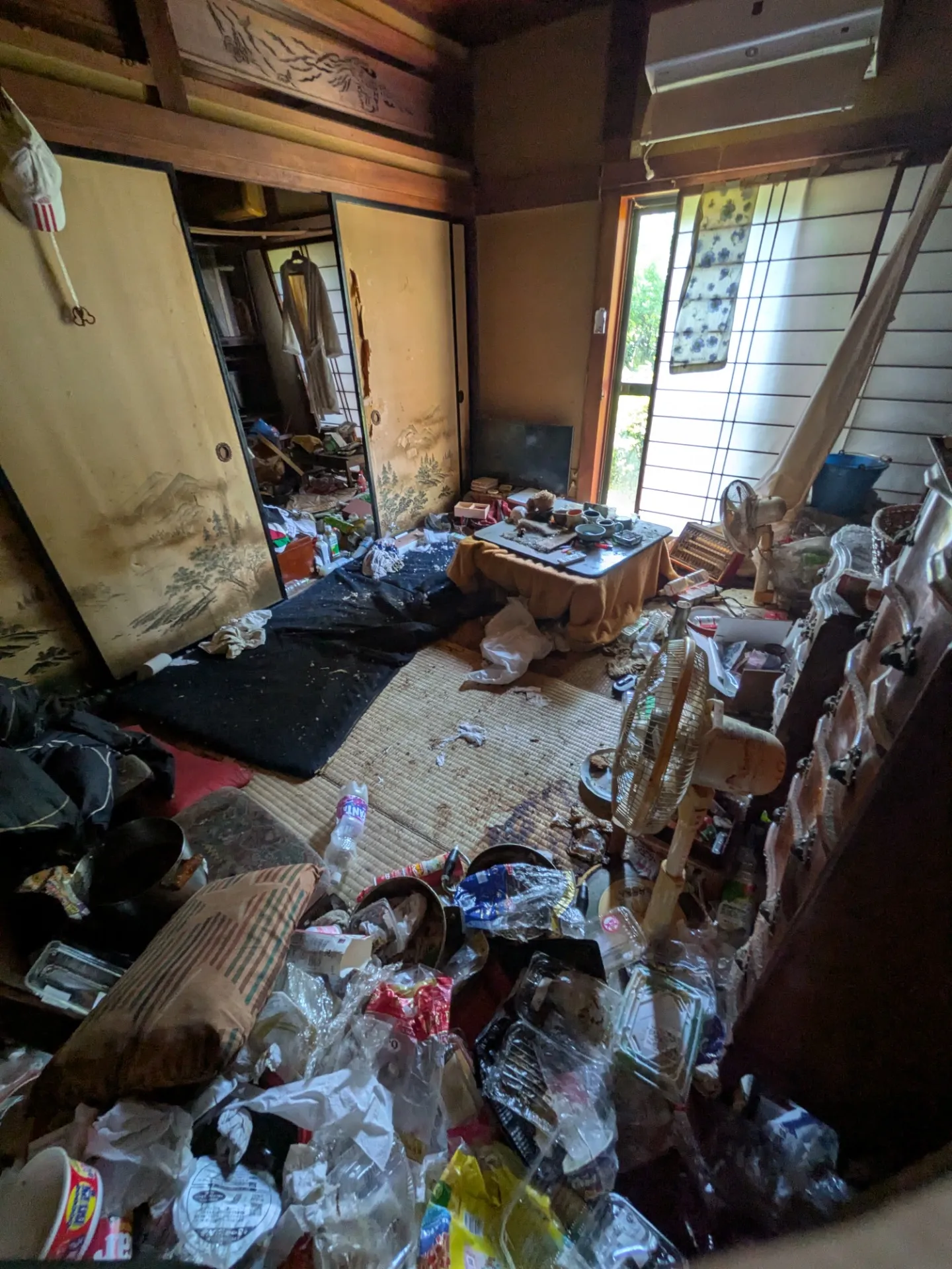 ゴミ屋敷　綾瀬市　S様